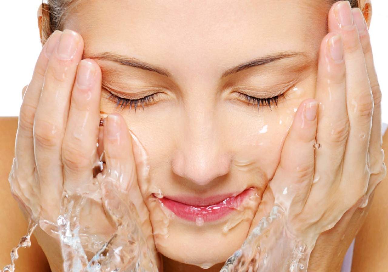 7 Saving Face Tips for Washing Your Face