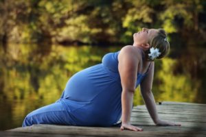 Osteopath relieve back pain in pregnancy