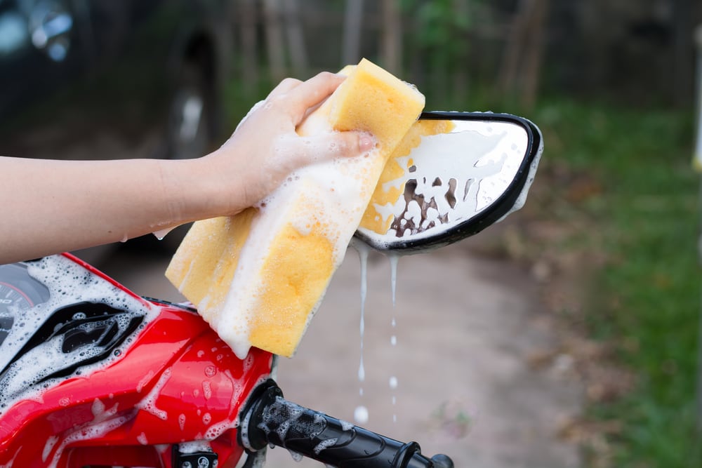 Using sponge is recommended in motorcycle cleaning.