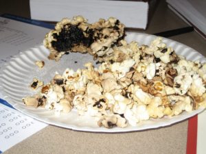 burn popcorn microwave 300x225 - How to get rid of a burnt popcorn smell